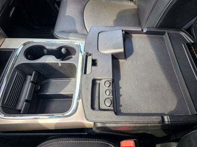 2017 RAM 1500 Laramie Crew Cab 4x4 5'7' Box