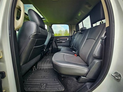 2017 RAM 1500 Laramie Crew Cab 4x4 5'7' Box