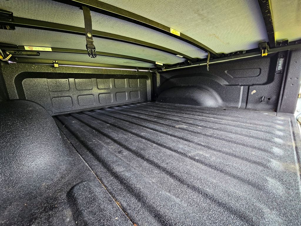 2017 RAM 1500 Laramie Crew Cab 4x4 5'7' Box