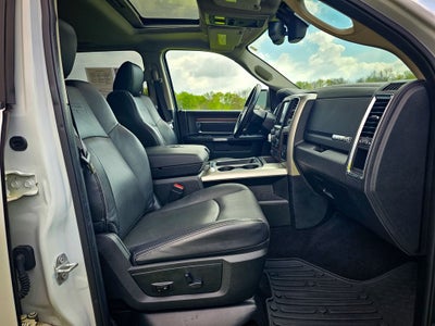 2017 RAM 1500 Laramie Crew Cab 4x4 5'7' Box