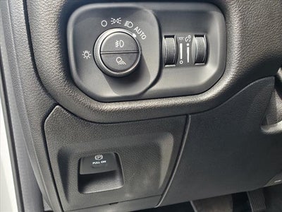 2019 RAM 1500 Big Horn/Lone Star Quad Cab 4x4 6'4' Box