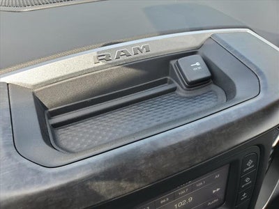 2019 RAM 1500 Big Horn/Lone Star Quad Cab 4x4 6'4' Box