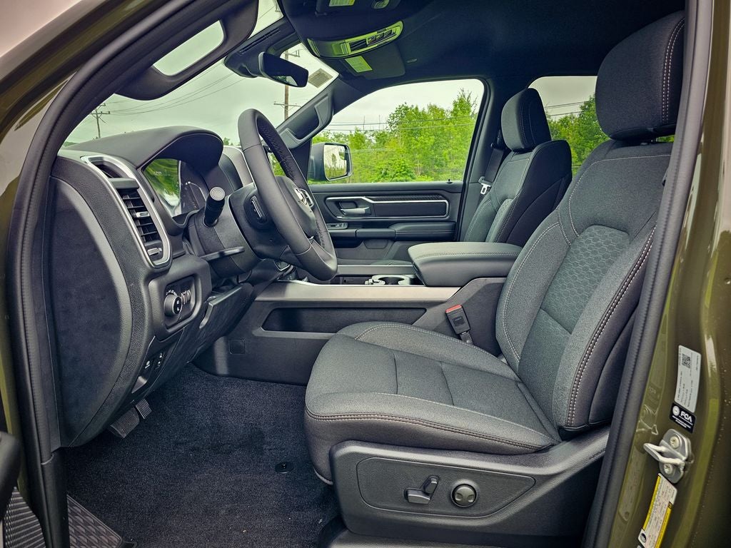 2026 RAM 1500 RAM 1500 BIG HORN CREW CAB 4X4 5'7' BOX