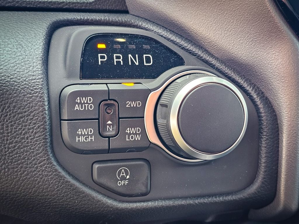 2025 RAM 1500 Big Horn Crew Cab 4x4 5'7' Box