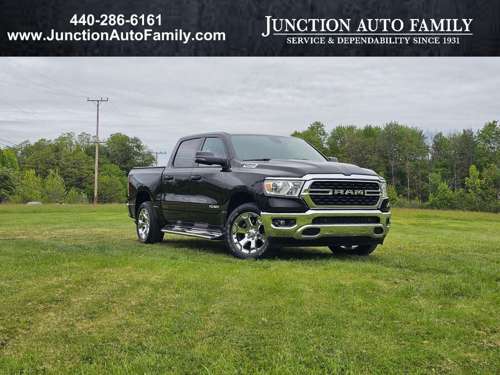2024 RAM 1500 Big Horn/Lone Star 4x4 Crew Cab 5'7's photo
