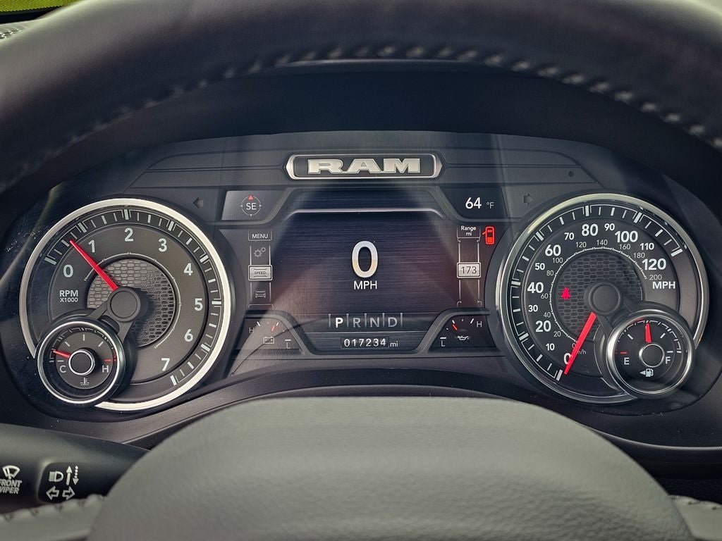 2024 RAM 1500 Big Horn Crew Cab 4x4 5'7' Box
