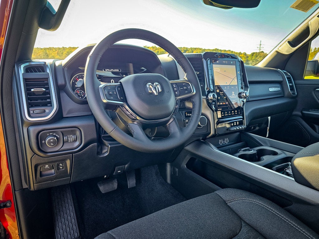 2027 RAM Ram 1500 RAM 1500 BIG HORN CREW CAB 4X4 5'7' BOX