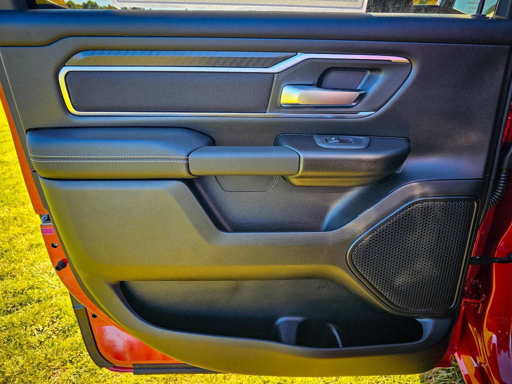 2027 RAM Ram 1500 RAM 1500 BIG HORN CREW CAB 4X4 5'7' BOX