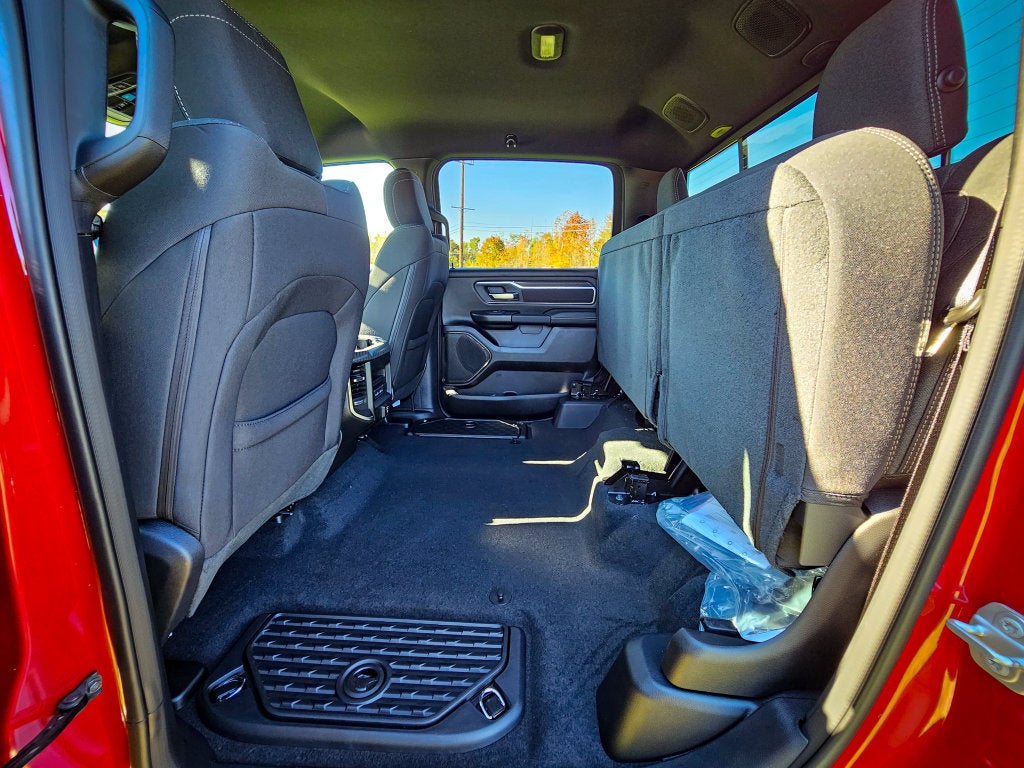 2027 RAM Ram 1500 RAM 1500 BIG HORN CREW CAB 4X4 5'7' BOX