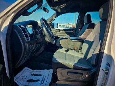 2023 RAM 1500 Big Horn Crew Cab 4x4 5'7' Box