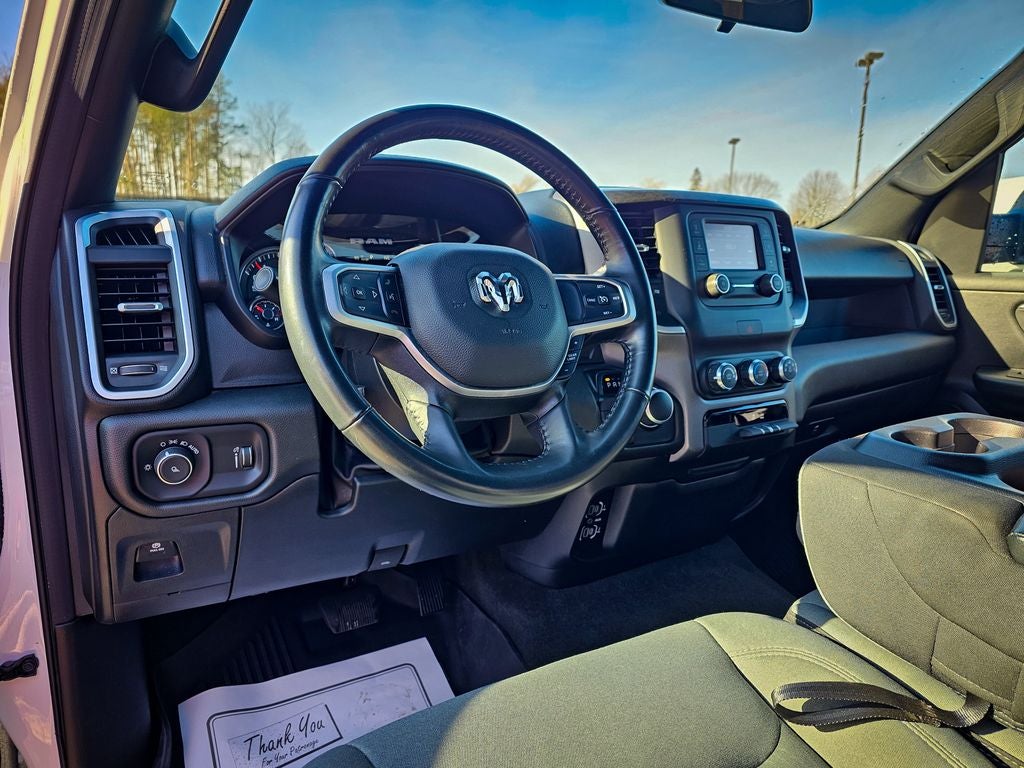 2023 RAM 1500 Big Horn Crew Cab 4x4 5'7' Box