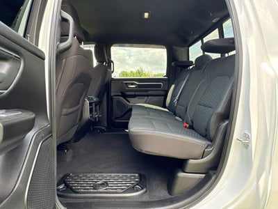 2025 RAM 1500 Big Horn Crew Cab 4x4 5'7' Box