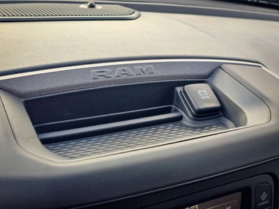 2024 RAM 1500 Tradesman Crew Cab 4x4 5'7' Box