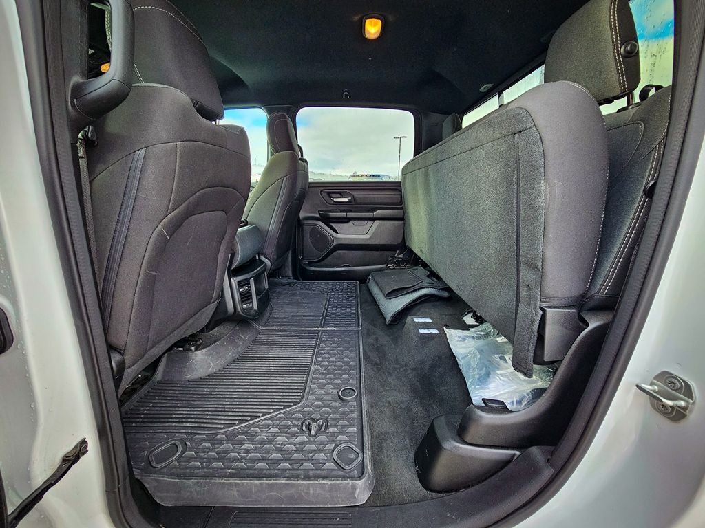 2024 RAM 1500 Tradesman Crew Cab 4x4 5'7' Box