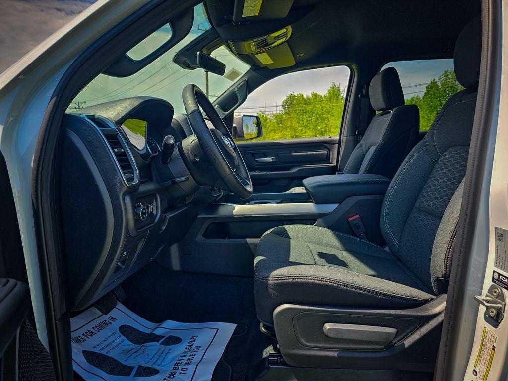 2026 RAM Ram 1500 RAM 1500 EXPRESS CREW CAB 4X4 5'7' BOX