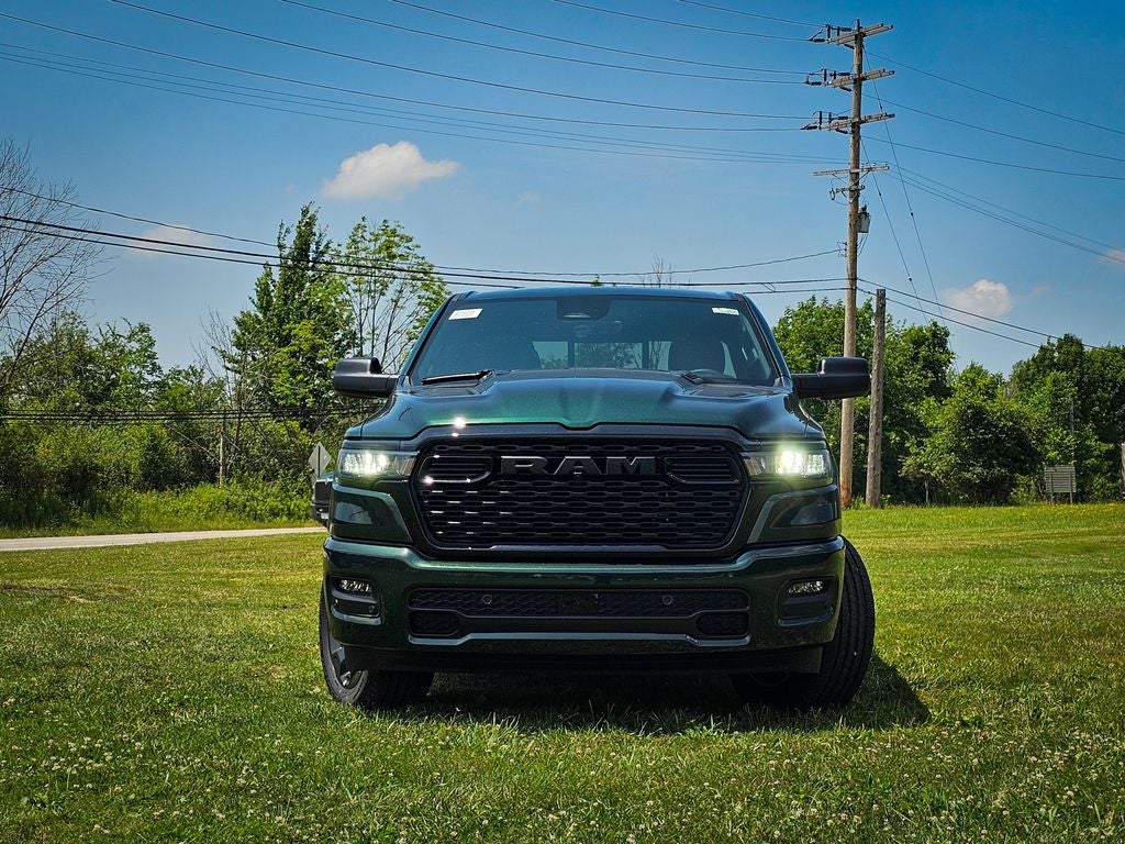 2026 RAM Ram 1500 RAM 1500 EXPRESS CREW CAB 4X4 5'7' BOX