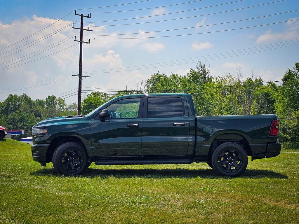 2026 RAM Ram 1500 RAM 1500 EXPRESS CREW CAB 4X4 5'7' BOX