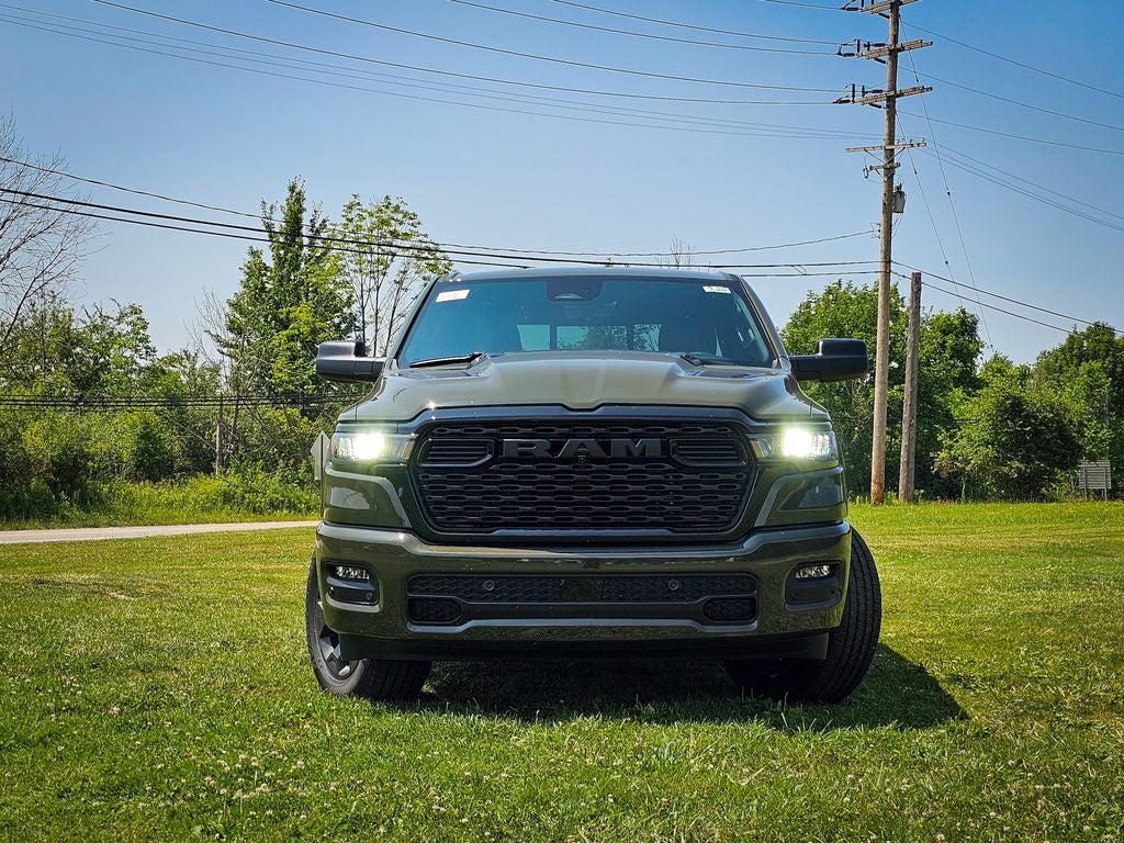 2026 RAM Ram 1500 RAM 1500 EXPRESS CREW CAB 4X4 5'7' BOX