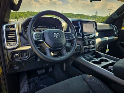 2026 RAM Ram 1500 RAM 1500 EXPRESS CREW CAB 4X4 5'7' BOX
