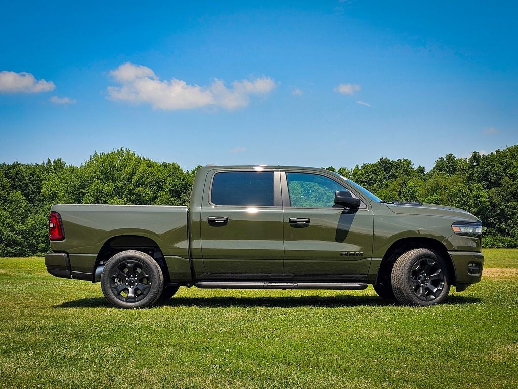 2026 RAM Ram 1500 RAM 1500 EXPRESS CREW CAB 4X4 5'7' BOX