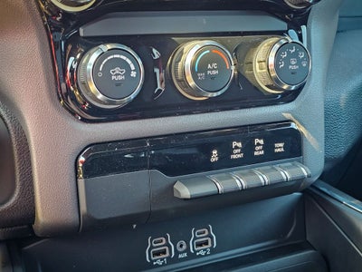 2026 RAM Ram 1500 RAM 1500 EXPRESS CREW CAB 4X4 5'7' BOX