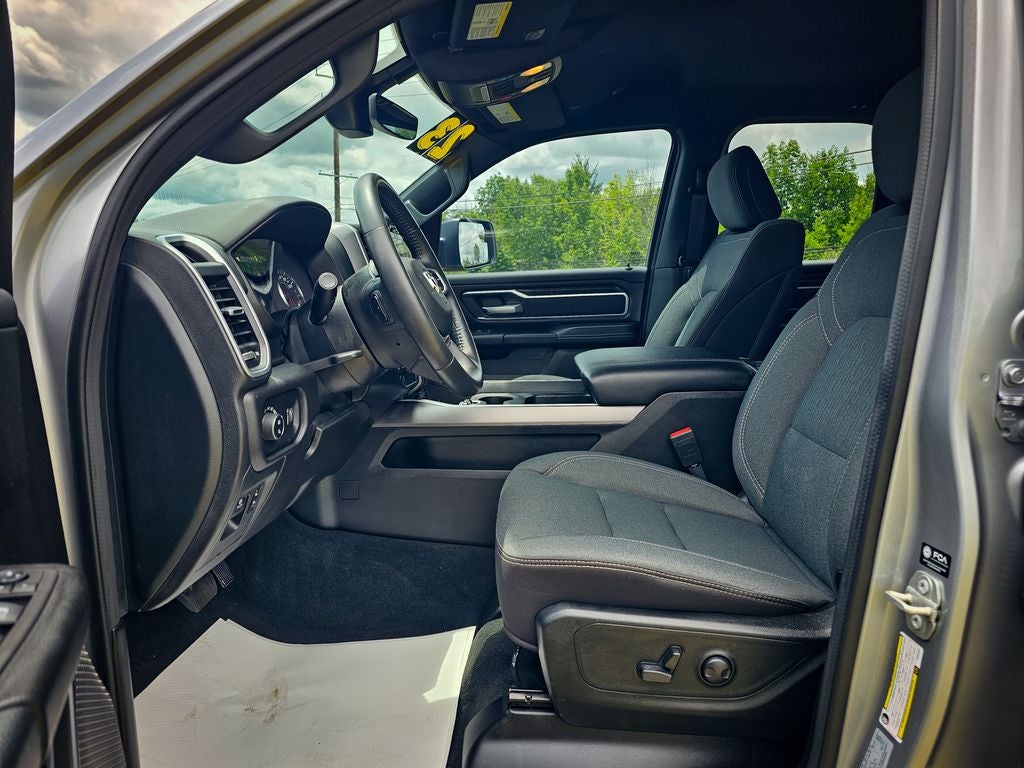 2023 RAM 1500 Big Horn Quad Cab 4x4 6'4' Box