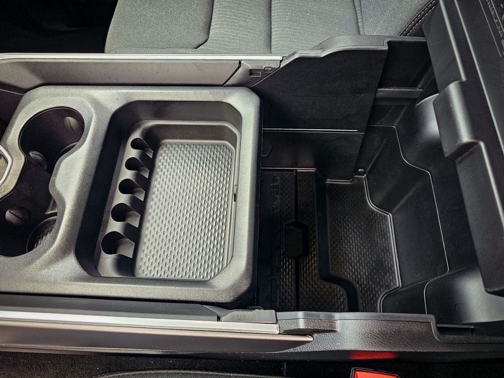 2023 RAM 1500 Big Horn Quad Cab 4x4 6'4' Box