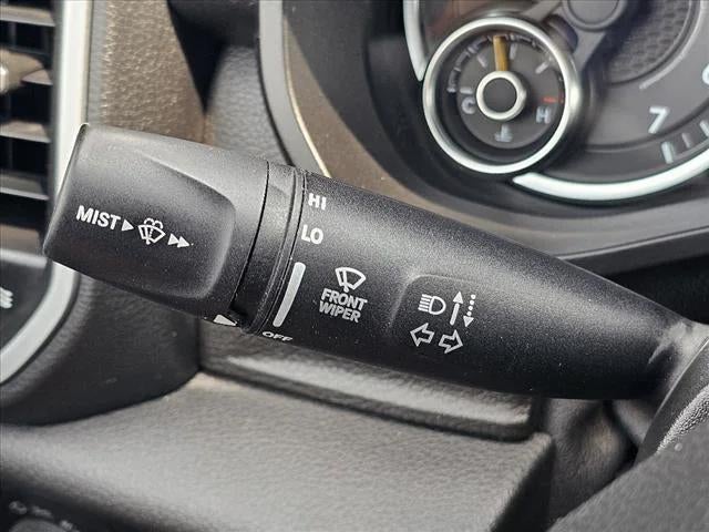 2021 RAM 1500 Big Horn Quad Cab 4x4 6'4' Box