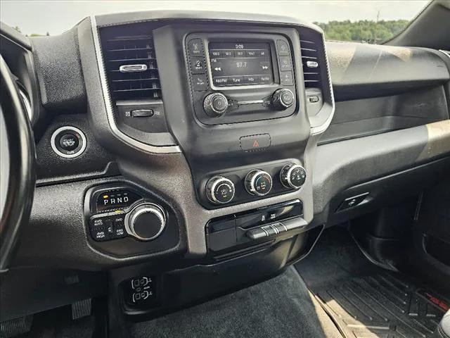 2021 RAM 1500 Big Horn Quad Cab 4x4 6'4' Box