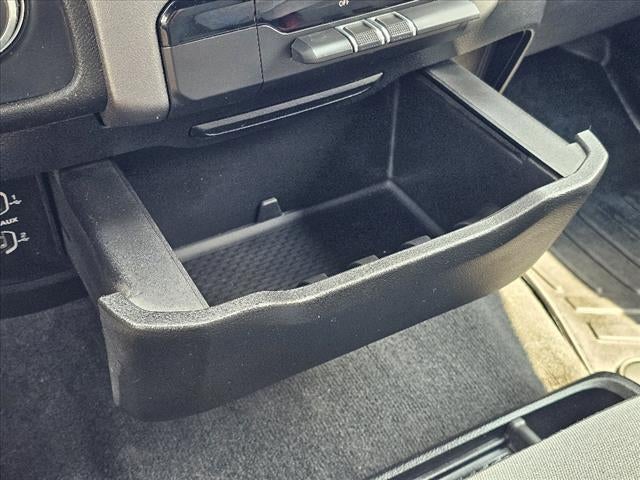 2021 RAM 1500 Big Horn Quad Cab 4x4 6'4' Box