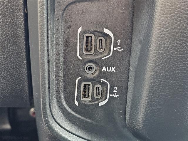 2021 RAM 1500 Big Horn Quad Cab 4x4 6'4' Box