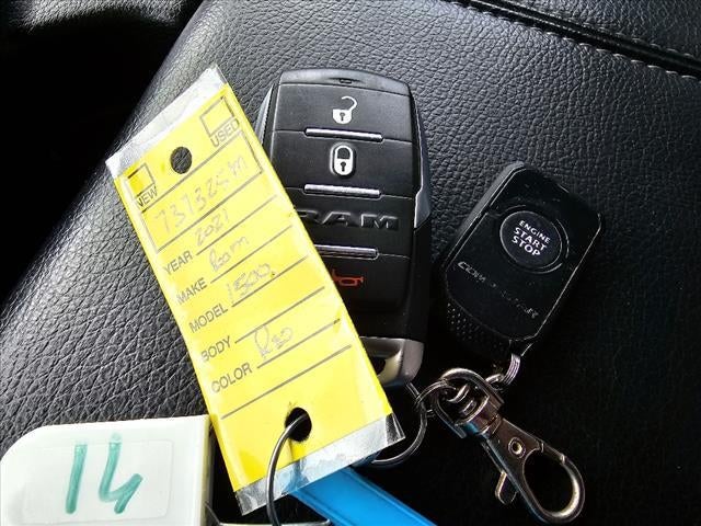 2021 RAM 1500 Big Horn Quad Cab 4x4 6'4' Box