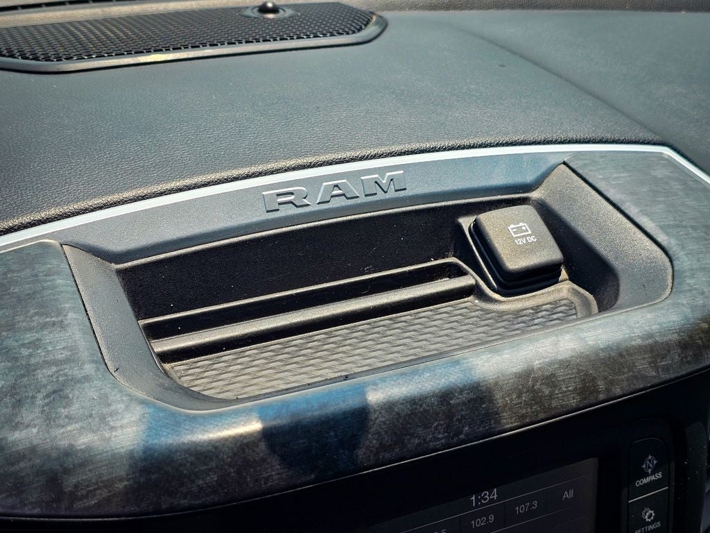 2021 RAM 1500 Big Horn Quad Cab 4x4 6'4' Box