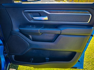 2022 RAM 1500 Big Horn Quad Cab 4x4 6'4' Box