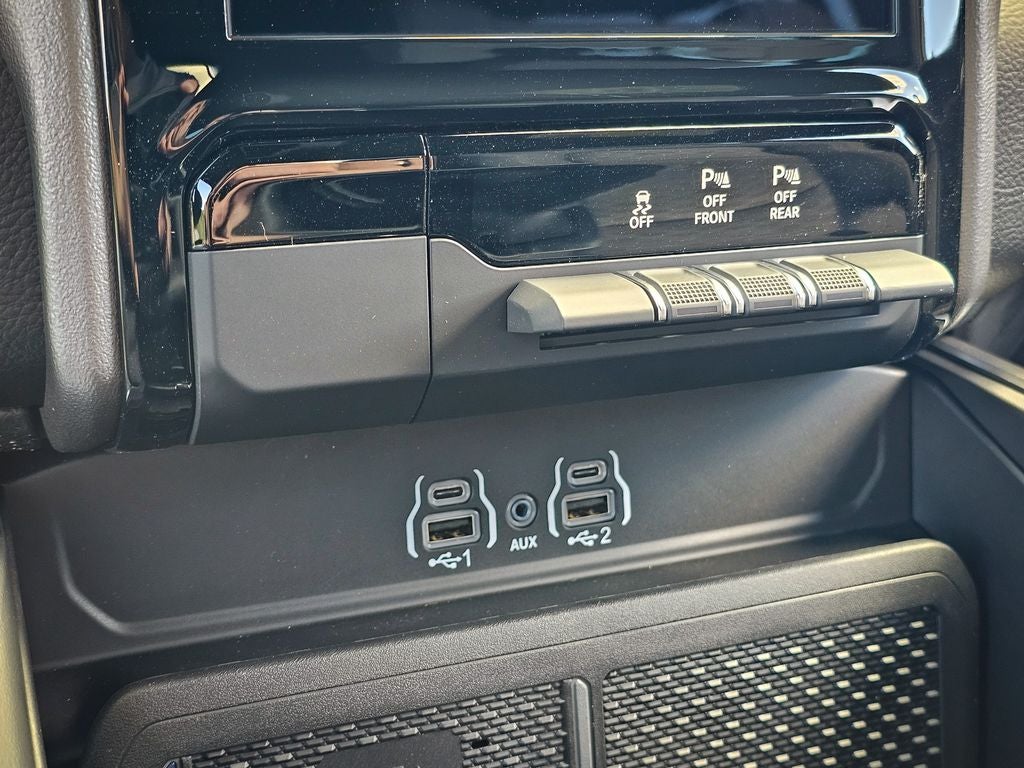 2027 RAM Ram 1500 RAM 1500 BIG HORN CREW CAB 4X4 5'7' BOX