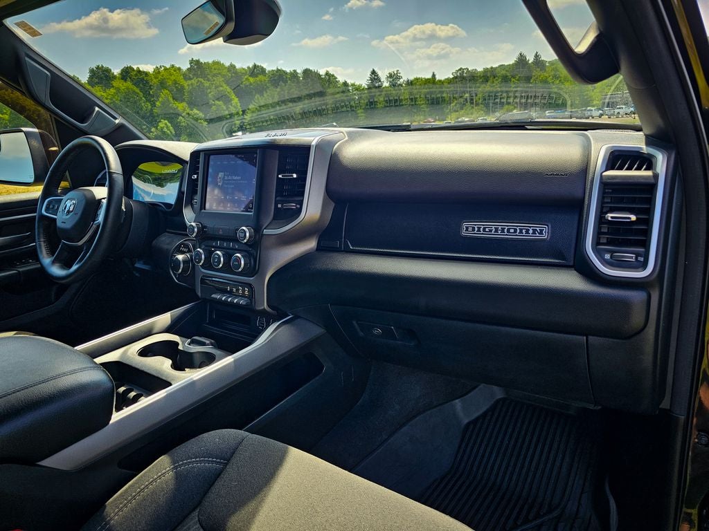2020 RAM 1500 Big Horn Crew Cab 4x4 5'7' Box