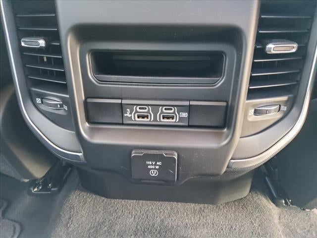 2020 RAM 1500 Big Horn Crew Cab 4x4 5'7' Box