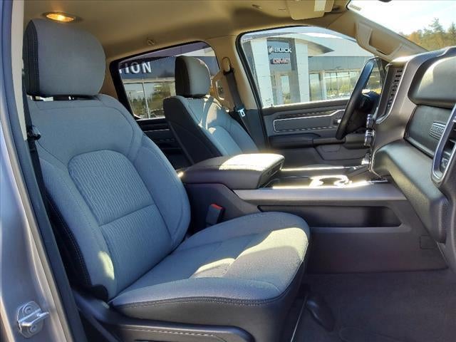 2020 RAM 1500 Big Horn Crew Cab 4x4 5'7' Box