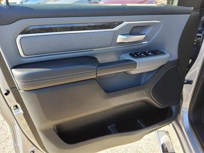 2020 RAM 1500 Big Horn Crew Cab 4x4 5'7' Box