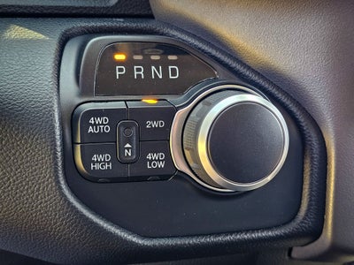 2020 RAM 1500 Big Horn Crew Cab 4x4 5'7' Box