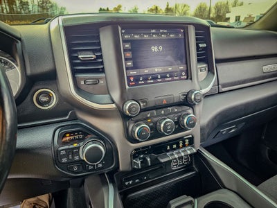 2019 RAM 1500 Big Horn/Lone Star Crew Cab 4x4 5'7' Box