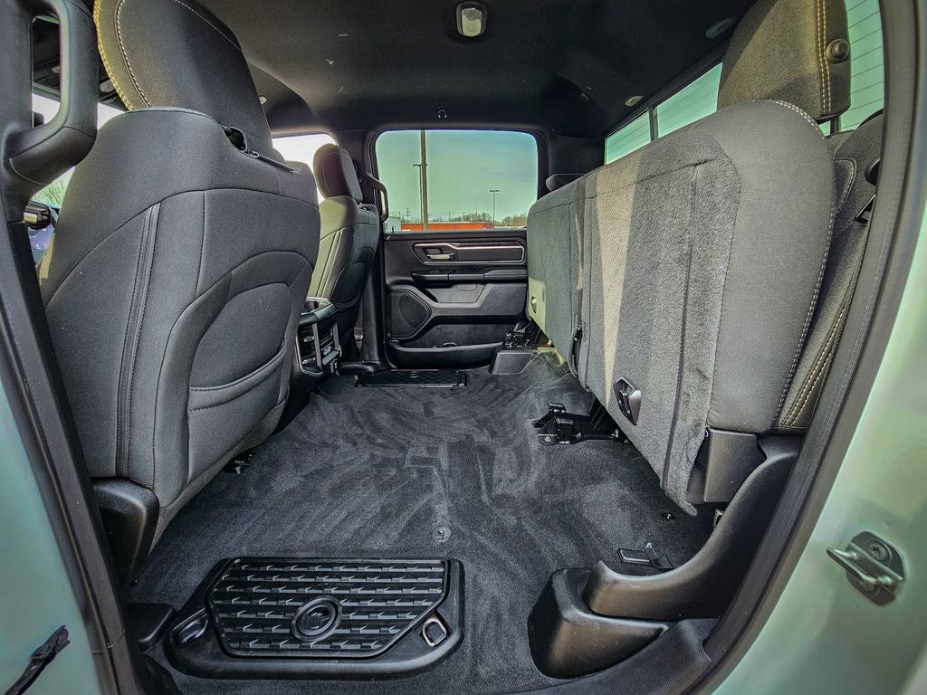 2019 RAM 1500 Big Horn/Lone Star Crew Cab 4x4 5'7' Box