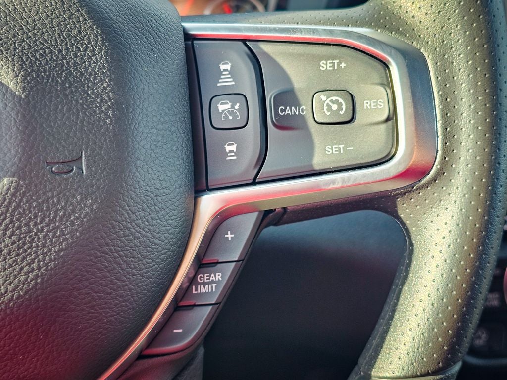 2026 RAM Ram 1500 RAM 1500 EXPRESS CREW CAB 4X4 5'7' BOX