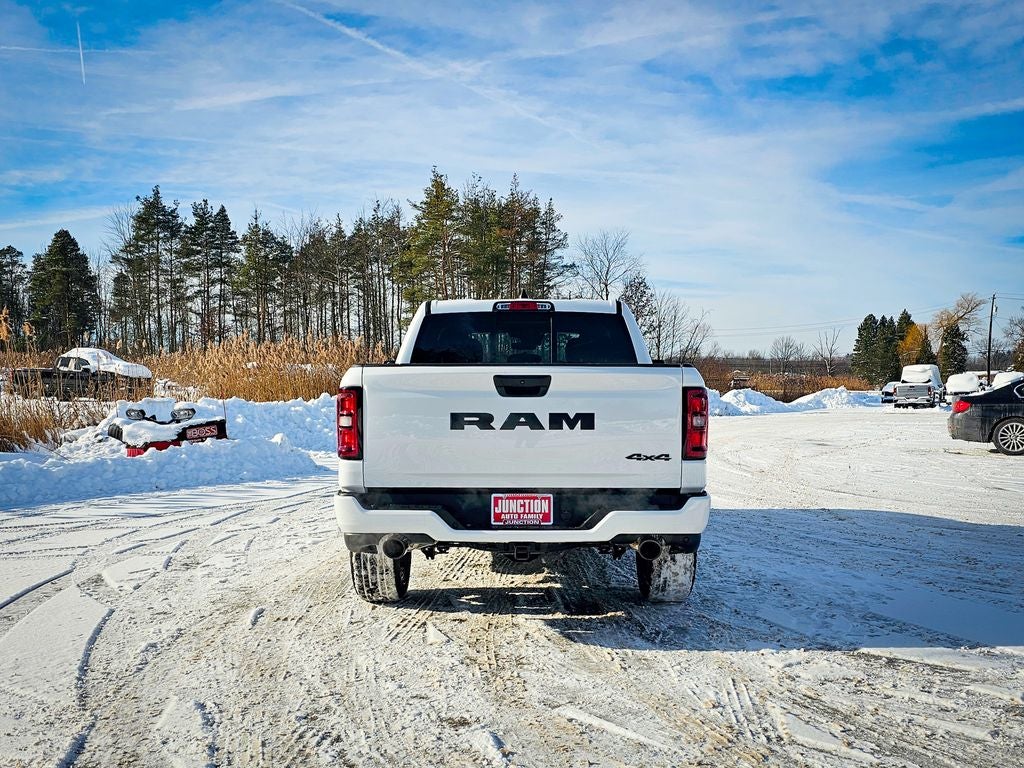 2026 RAM Ram 1500 RAM 1500 EXPRESS CREW CAB 4X4 5'7' BOX