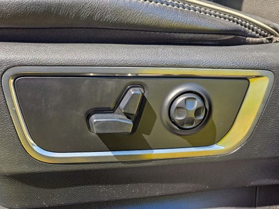 2020 RAM 1500 Limited Crew Cab 4x4 5'7' Box