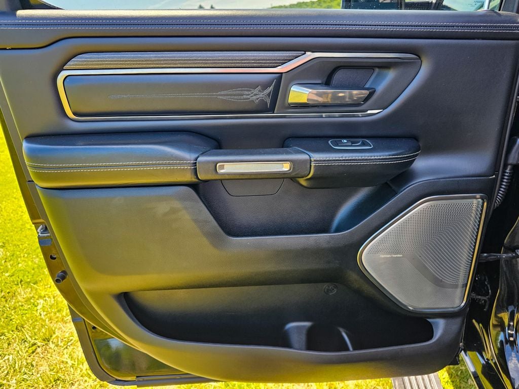 2020 RAM 1500 Limited Crew Cab 4x4 5'7' Box