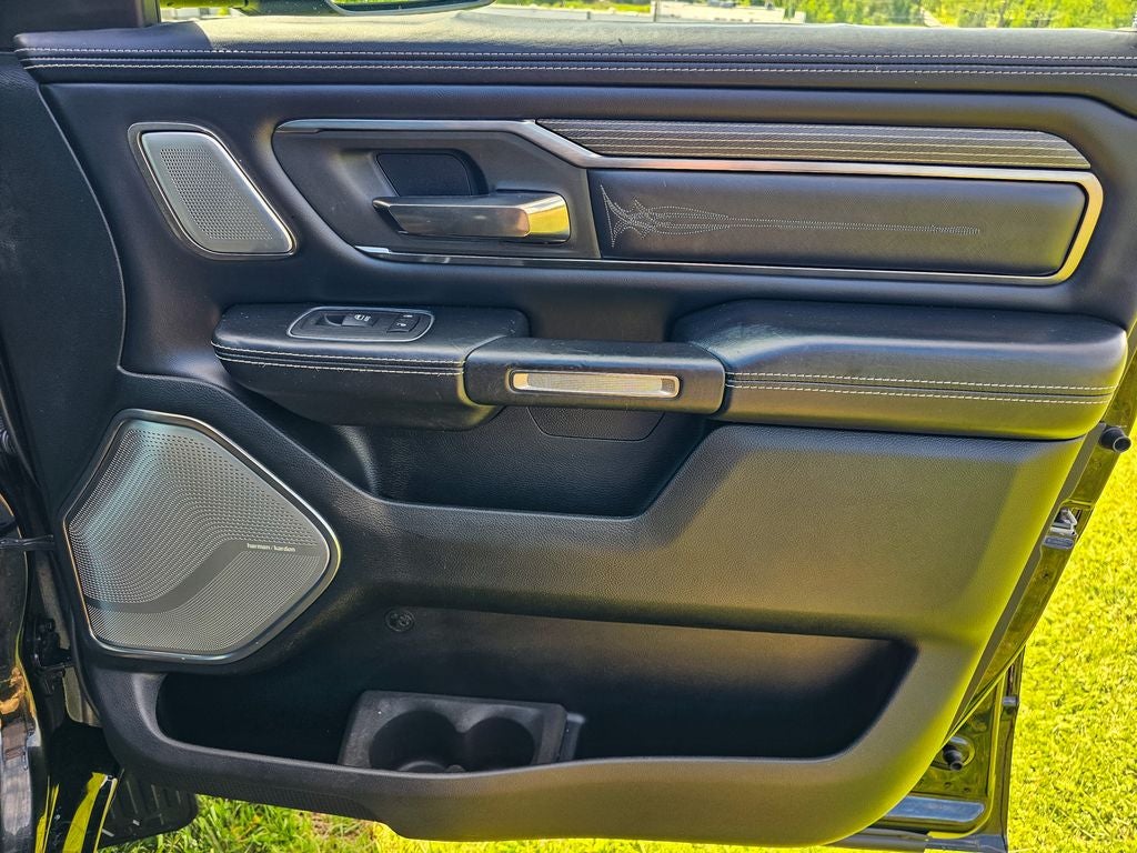 2020 RAM 1500 Limited Crew Cab 4x4 5'7' Box