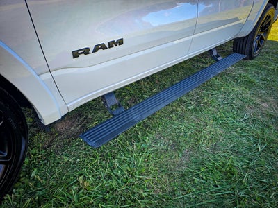 2025 RAM Ram 1500 Laramie Crew Cab 4x4 5'7' Box