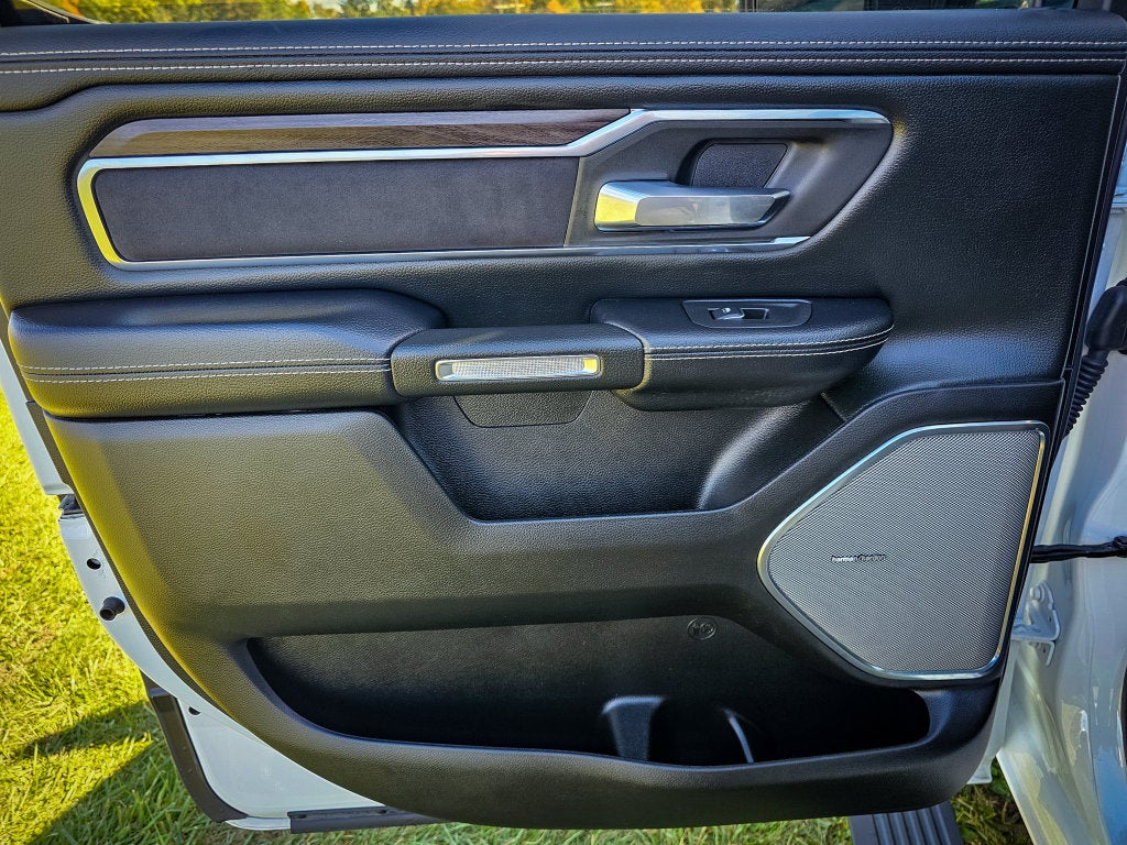2025 RAM Ram 1500 Laramie Crew Cab 4x4 5'7' Box