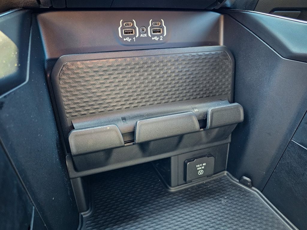 2023 RAM 1500 Laramie Crew Cab 4x4 5'7' Box